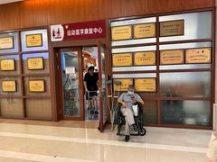 -复旦大学附属华山医院(浦东院区)