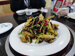 -雪野鱼头大王邢府公老店(雪野湖店)