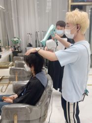 -5M HAIR SALON
