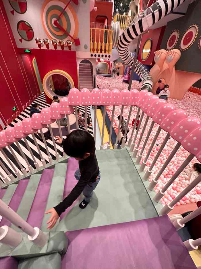 meland club(万象天地店)-"收藏了很久的meland,终于鼓起勇气带.