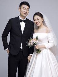 -纪梵希婚纱摄影(青岛店)