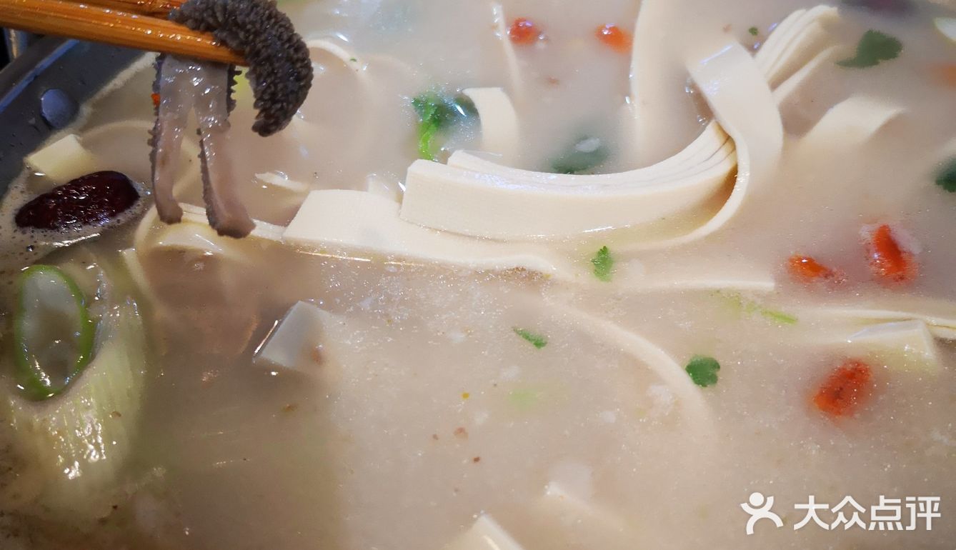 喜欢配菜有金针菇，娃娃菜