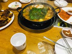-喇喇排骨火锅·传统韩式脊骨汤(望京西园总店)