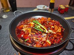 -四小区火锅·巷子里的重庆火锅(花照壁店)