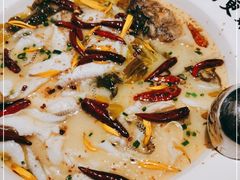 -江渔儿酸菜鱼·拔草餐厅(虎门君乐汇店)