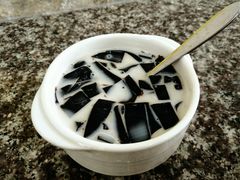 椰奶龟苓膏-梧州双钱龟苓膏(老街店)
