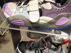 -李宁(大宁国际旗舰店)