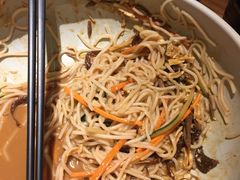 -云海肴·汽锅鸡·云南代表菜(天山百盛优客店)