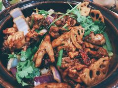 鸡煲-胡须佬鸡煲四季火锅(龙珠大道店)