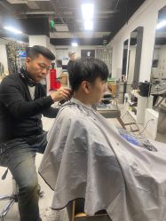 -发朵Hair 烫染沙龙