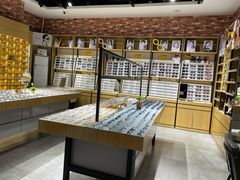 -斯维卡眼镜林·蔡司视觉合作店(青浦宝龙广场店)