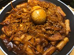 炒年糕-姜虎东白丁烤肉(恒隆广场店)