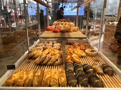 -焙丽拾光(麦凯乐直营店)