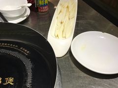 -胡须佬鸡煲四季火锅店(石厦西村直营店)