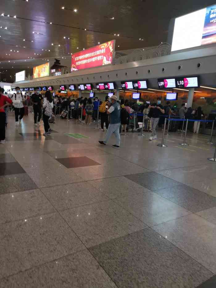 厦门高崎国际机场-t4航站楼-"年前去的厦门,就在这两三天的时间里cv的