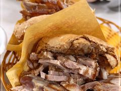 -洪峰浩老北京烧饼夹肉(角门路店)