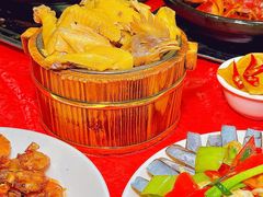 -岛中岛·海鲜大排档·万宁老字号(东澳店)