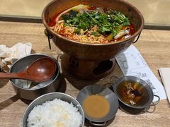 -成都你六姐·牛肉冒菜(信泰中心商场店)