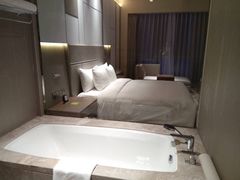 -上海国展宝龙丽筠酒店