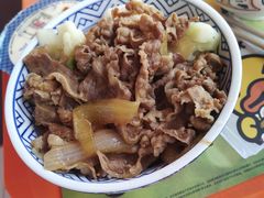 -吉野家(秀谷店)