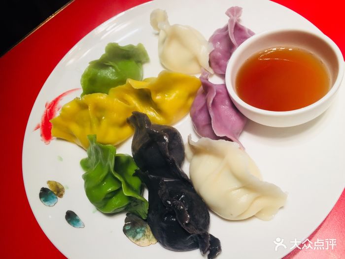 五味海鲜水饺拼盘