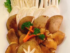 -左庭右院鲜牛肉火锅(浦江欢乐颂店)
