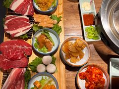 -明洞阿姨·韩式酱蟹烤肉·创意料理(三元桥店)