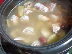 湖南鸡-花苑美食横琴生蚝火锅(拱北粤华路店)