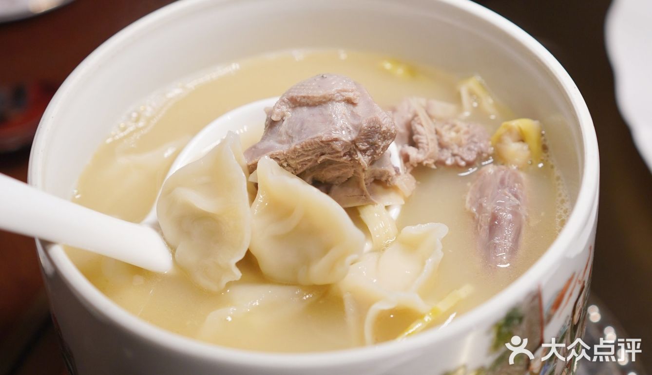 这里的萝卜干竟然塞进了臭豆腐里