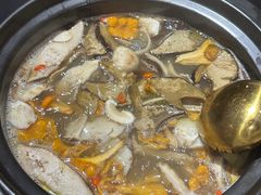 -野菌皇海景野生菌火锅(滨海大道店)