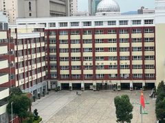 -昆明市第十中学(白塔校区)
