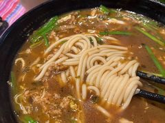 -香巴拉云南餐厅(华莱坞店)