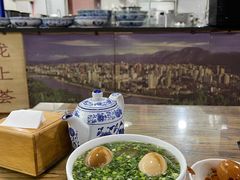 -陇上全荟兰州传统牛肉面(延吉路店)