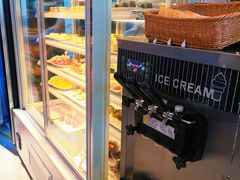 蛋卷冰淇淋-海天一色海景自助餐厅(西港花园店)