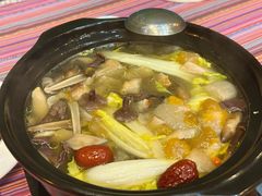 -香巴拉云南餐厅(华莱坞店)