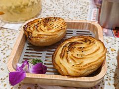 -小董哥烤串·爆汁大油边(故宫店)