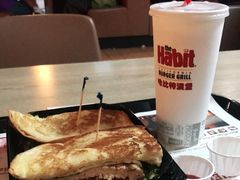 -The Habit Burger Grill 哈比特汉堡(复兴soho店)