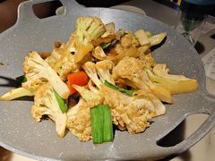 -小菜园新徽菜(镇江丹阳吾悦店)