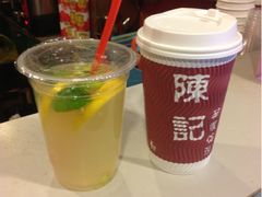 丝袜奶茶和金桔柠檬汁-陈记甜品窝(中山北路店)