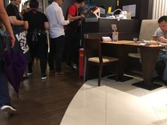 大堂-必胜客(百联又一城店)