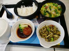-老娘舅餐厅(黄龙体育中心店)