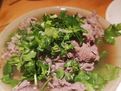 -大众跷脚牛肉馆·非遗传承单位(峨眉山店)