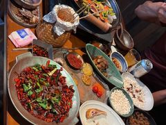 -包整·丝娃娃(一览甲秀楼风景店)