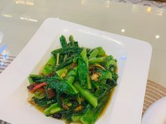 豆豉鲮鱼油麦菜-鹅冠港式茶餐厅(来福士店)