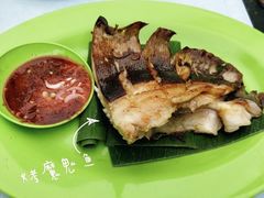 -明记烧鱼美味店