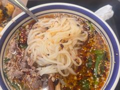 -云阿蛮云南生烫牛肉米线(奉贤路店)