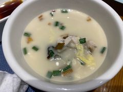 海蛎子炖豆腐-新海渔港·胶东海鲜家常菜·家宴(奥体中心店)