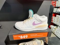 -NIKE上海青浦优选体验店