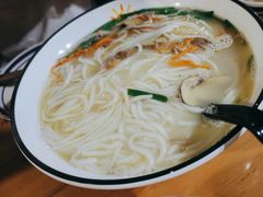 -蜗牛的家旅行主题云南菜餐厅.小酒馆(护国寺店)