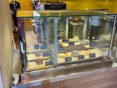 面包甜点陈列柜-麦当劳(新王府井店)